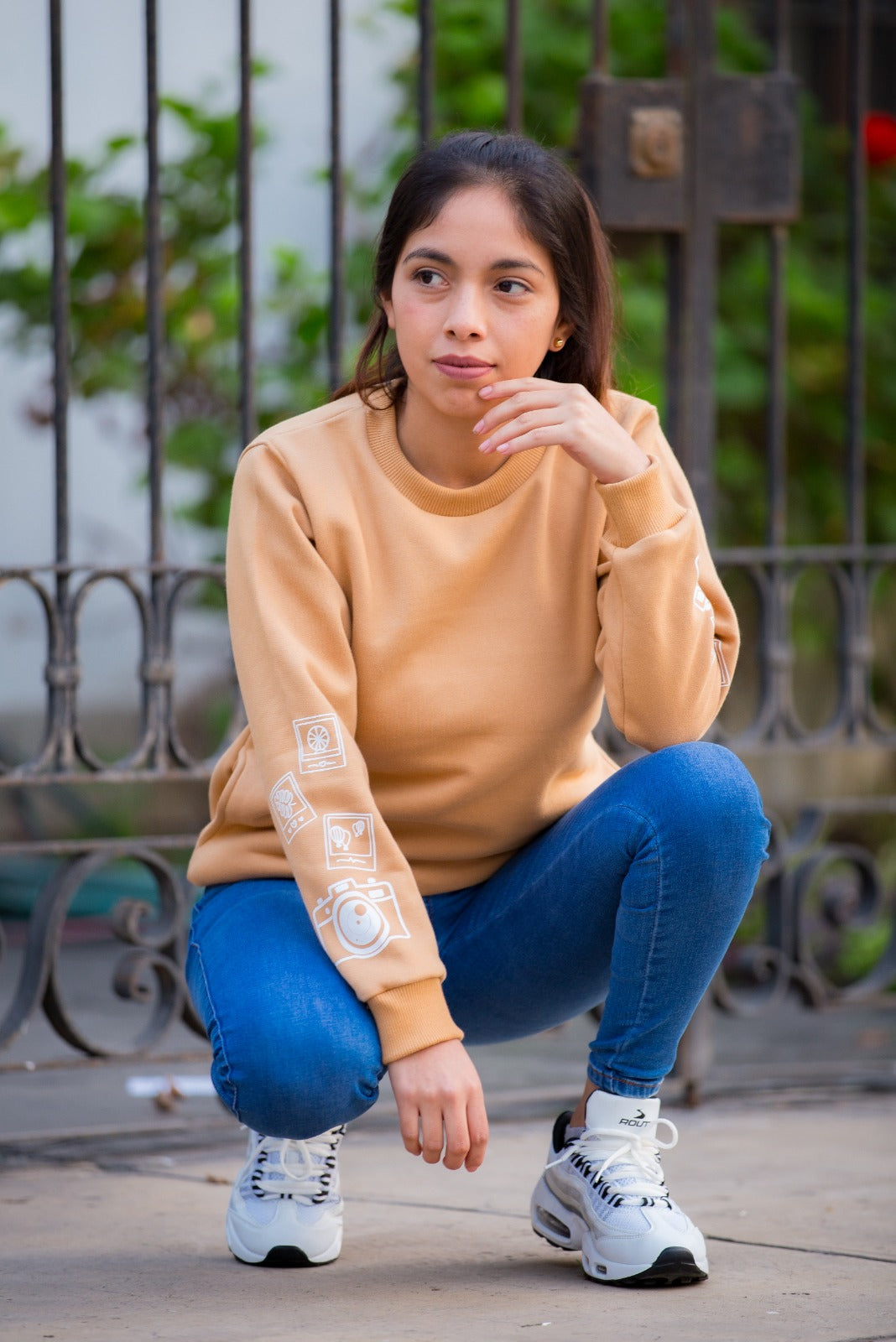 Polera Camel Cámara